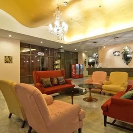 Bella Villa Metro Pattaya Eksteriør billede